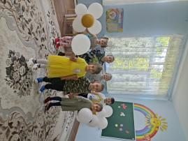Дети поют и рисуют о мире. Дети поют и рисуют о мире.